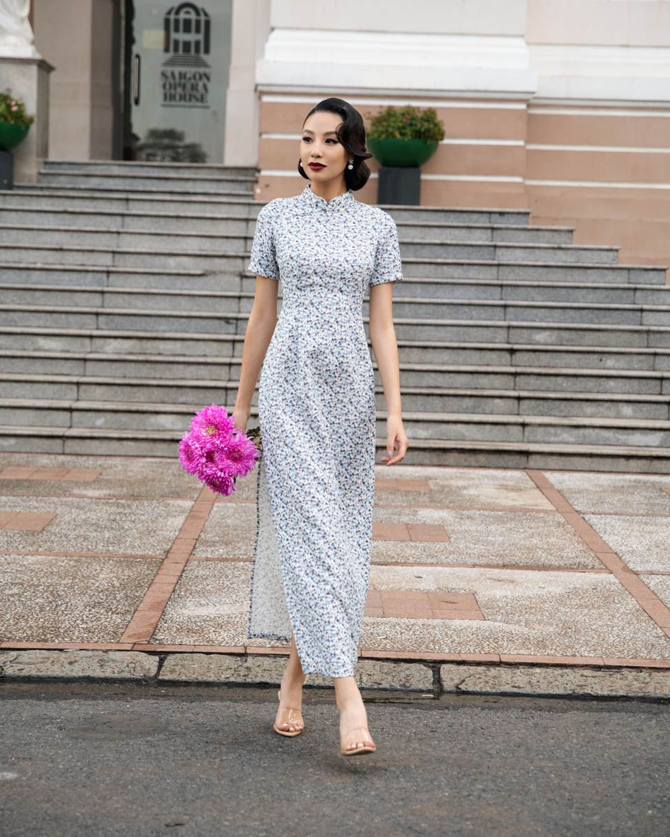 Sườn Xám Gấm Trắng Pride Việt Nam