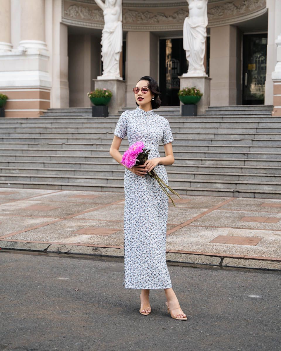Sườn Xám Gấm Trắng Pride Việt Nam