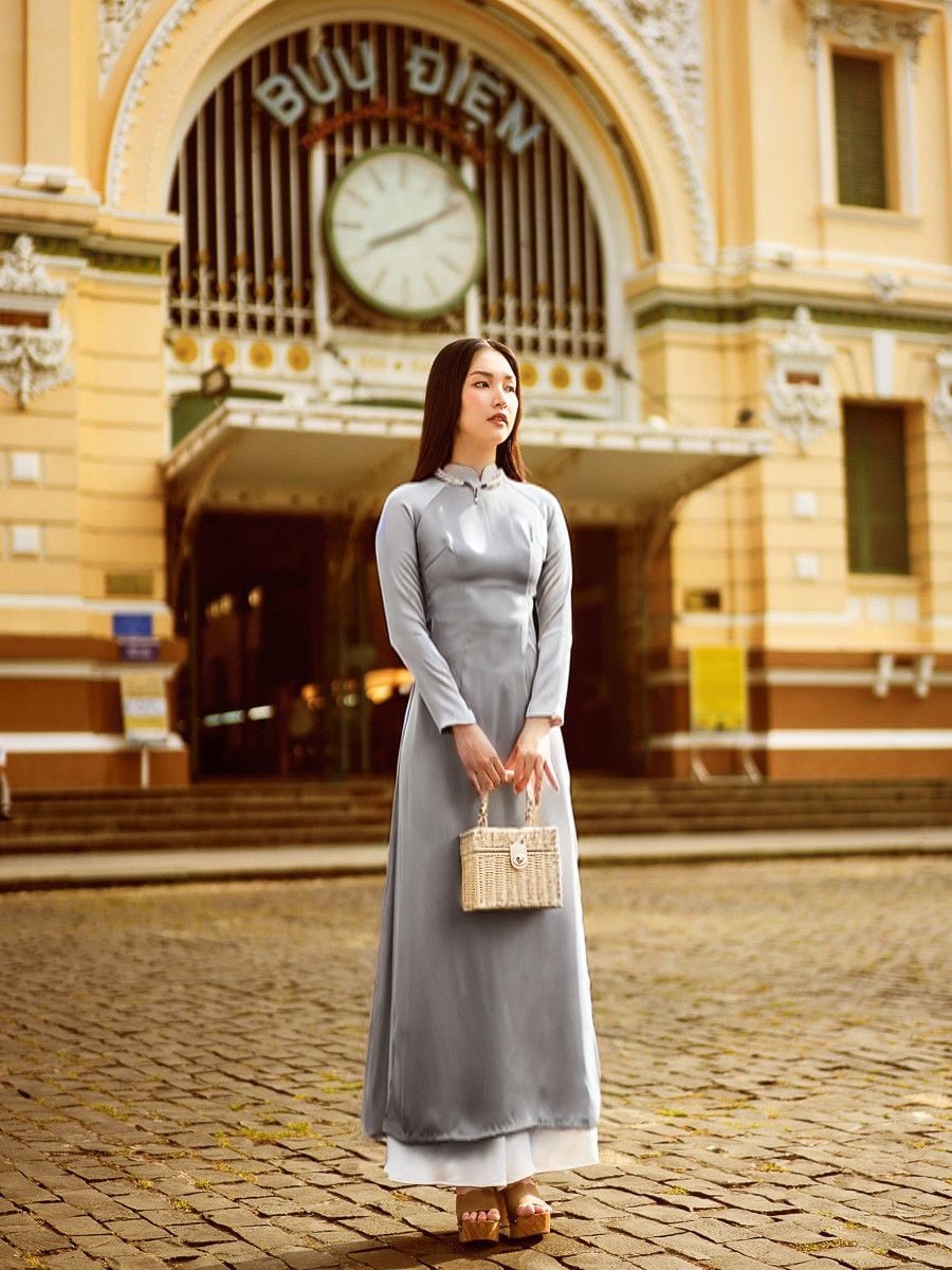 Áo Dài Lụa Trơn Xám  Hồn Việt