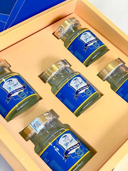 Hộp 5 Hũ - 3g Yến/Hũ Chưng Đường Phèn Phù Hợp Với Trẻ Em và Người Bệnh Sức Nhai Yếu