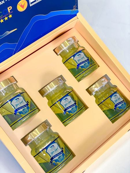 Hộp 5 Hũ - 5g Yến/Hũ Chưng Saffron Thích Hợp Với Phụ Nữ