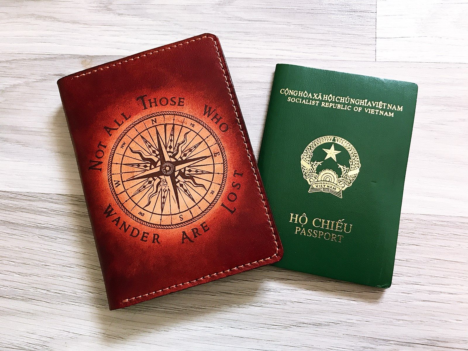  Ví đựng Hộ Chiếu/Passport da bò handmade - La bàn cổ điển 