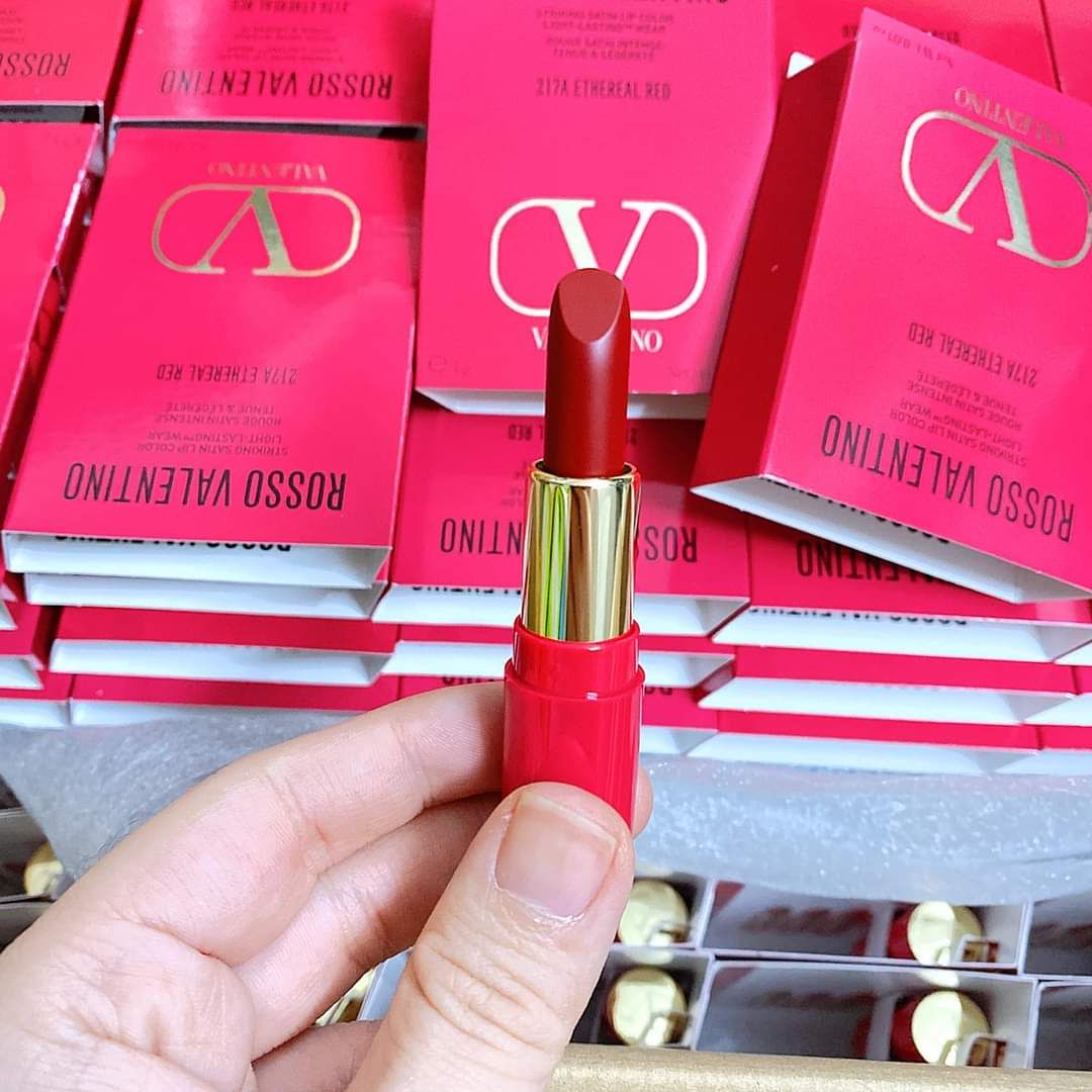 Son thỏi Valentino Striking Satin Lip Color Minisize 1g