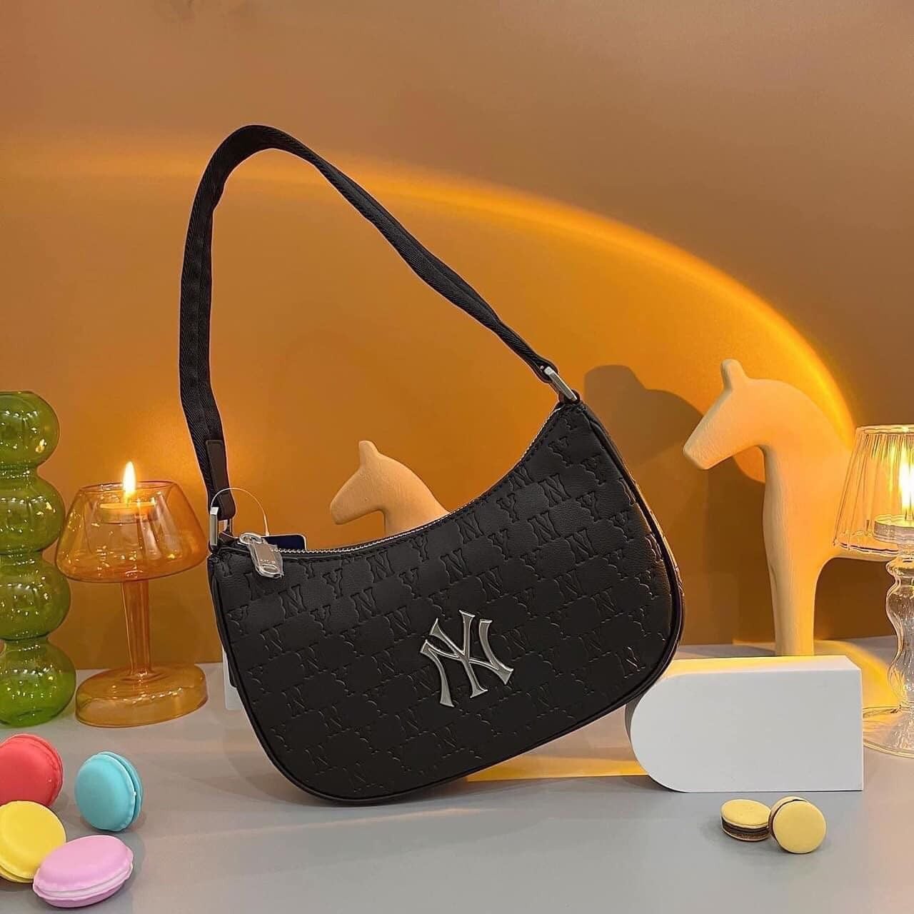 Túi MLB Monogram Embo Hobo Bag New York Yankees Black