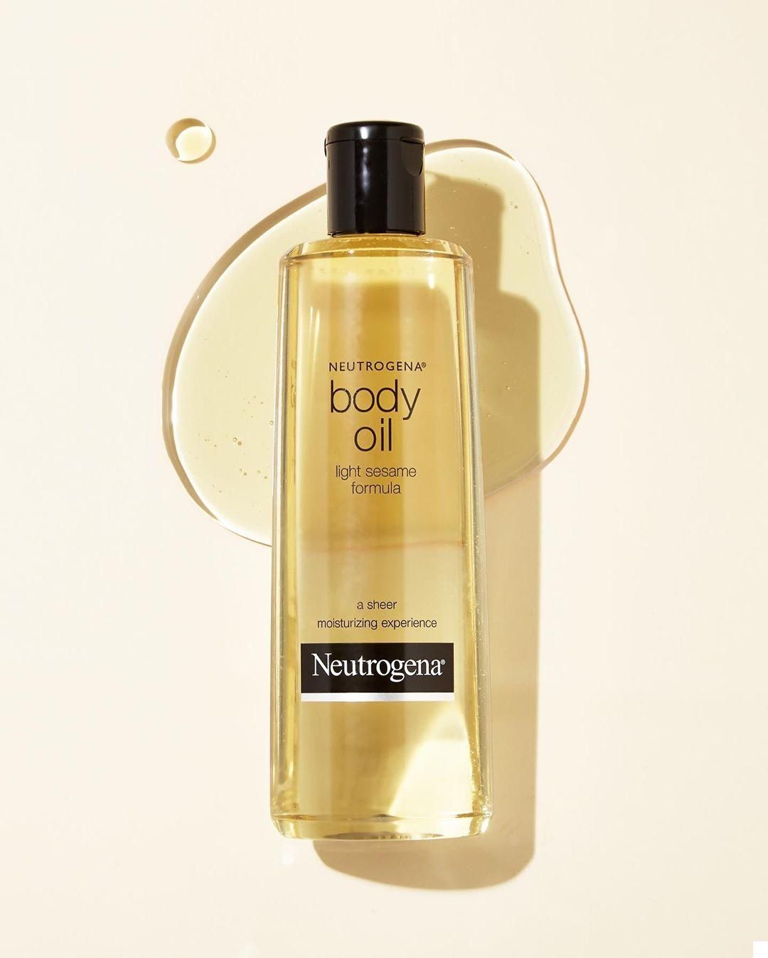 Dầu dưỡng body Neutrogena Light Sesame formula 250ml Date 10/2022