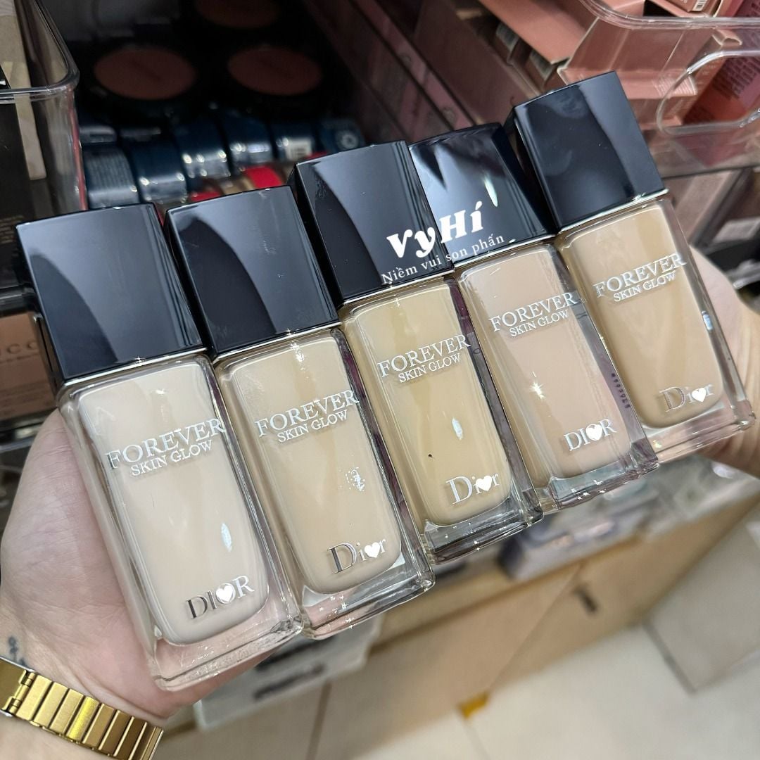 Kem nền Dior Forever Skin Glow Foundation SPF 15 30ml