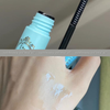 Set Kiss me gồm mascara tím và tẩy trang mascara