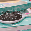 Set lược Wet Brush Orignal Detangler Disney gồm 3 lược: Elsa, Minnie, Moana