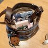 Túi bucket TouTou kẻ dạ kèm charm 25cm