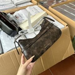 Túi Charles & Keith kẹp nách 27cm