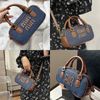 Túi Miu Miu Jean 23cm