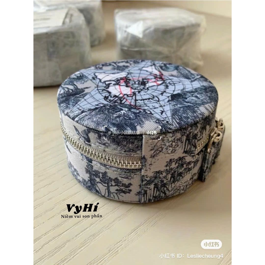 Hộp đựng trang sức Dior Exclusive Jewelry Box 10 x 5.5 cm
