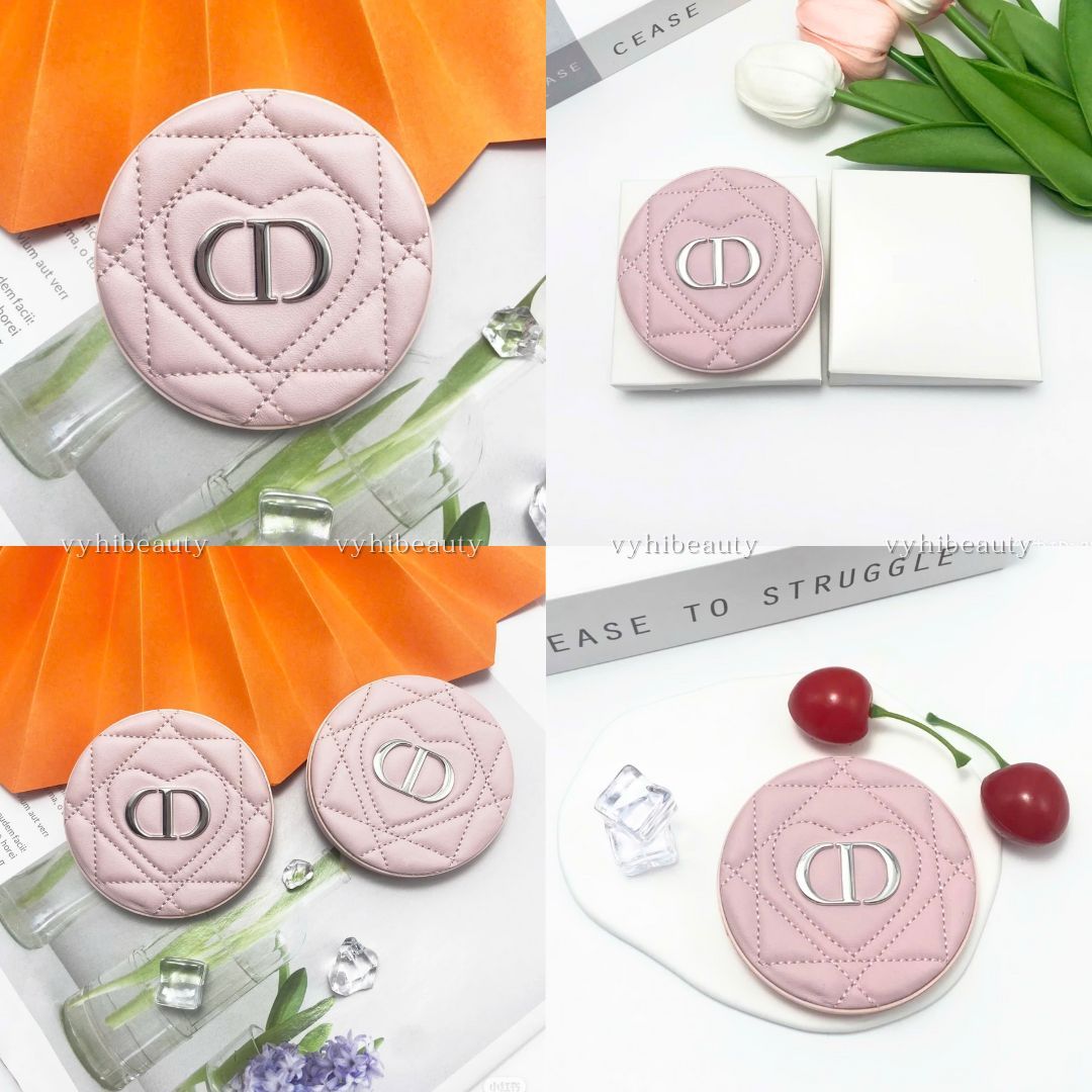 Gương Dior hồng tròn logo bạc 7.5cm
