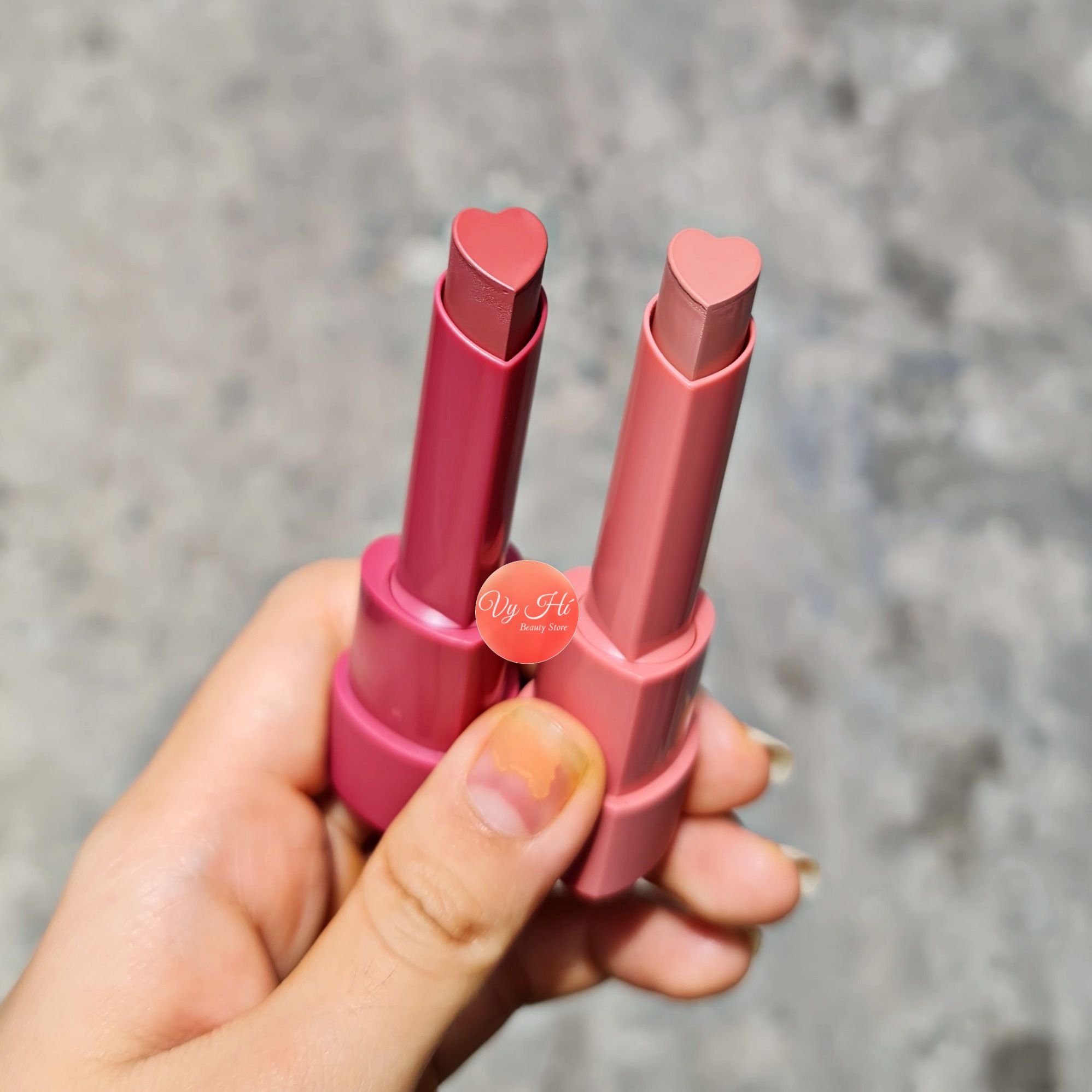 Son thỏi Kaja Air Heart Lightweight Natural Finish