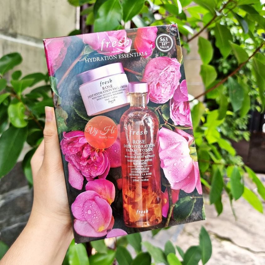 Set dưỡng da Fresh Rose Hydration Essentials date T6 2023