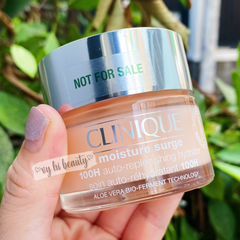 Dưỡng ẩm Clinique Moisture Surge 100H auto replenishing hydrator DẠNG GEL HỒNG 50ml
