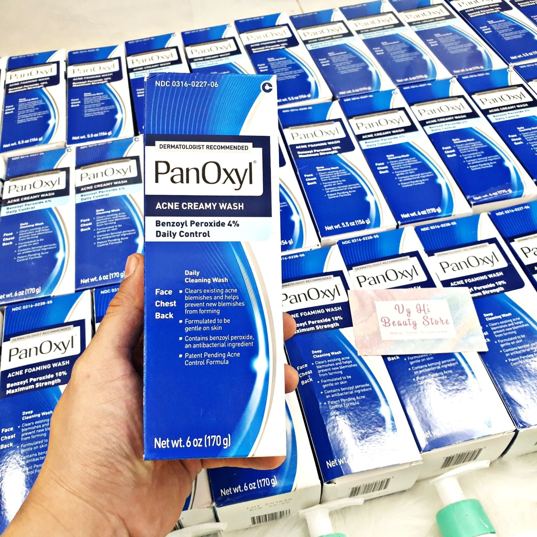 Sữa rửa mặt PanOxyl Benzoyl Peroxide 10% Maximum Strength