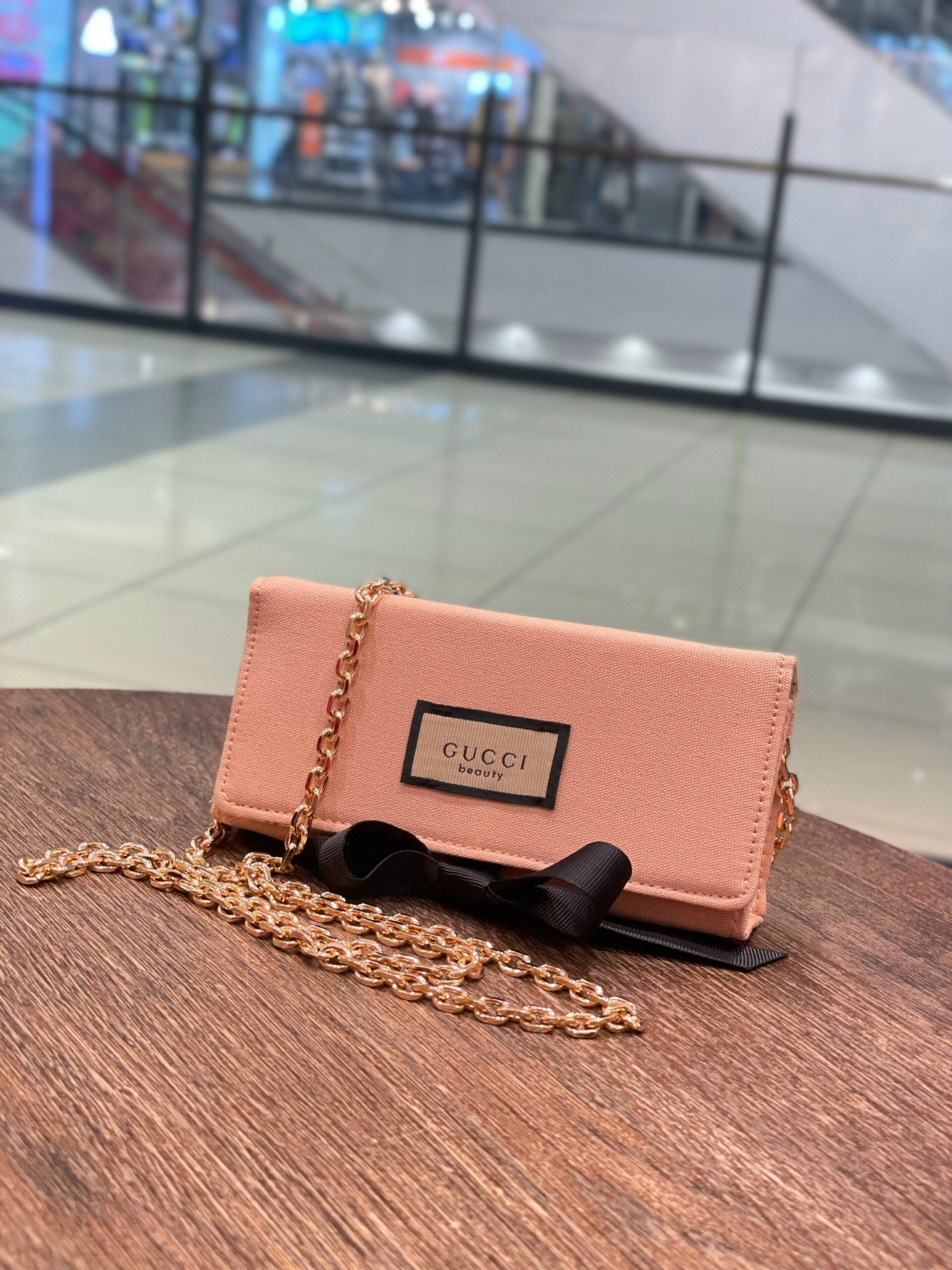 Túi đeo chéo Gucci kèm dây xích 15 x 6.5 x 3 cm