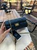 Túi Aokang da đen dây xích phối vàng 18 x 7 x 10cm