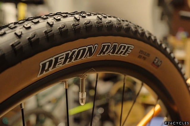  Vỏ xe đạp MTB Maxxis Rekon Race EXO 27,5 - 29 x 2.25 tanwall 