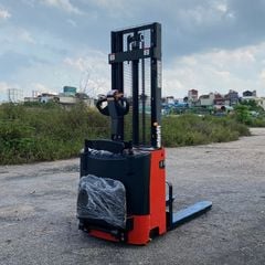 Xe nâng điện stacker Interlift CL15E series. Hàng mới 100%