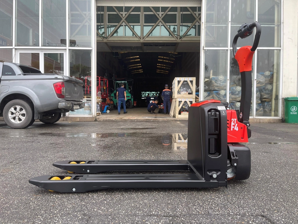 Xe nâng tay điện 2 tấn INTERLIFT F4 201. Mới 100%. Sx 2024