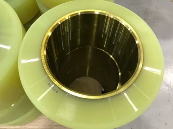 Bánh xe nâng điện PU 360*180*220 hiệu OMC