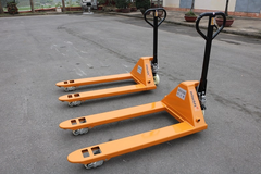 Xe nâng tay giá rẻ 3.0 tấn hiệu Interlift, tiêu chuẩn XK châu Âu