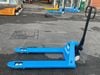 Xe nâng tay 2.5 tấn giá rẻ hiệu Interlift phiên bản Pro, tiêu chuẩn châu Âu
