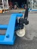 Xe nâng tay 2.5 tấn giá rẻ hiệu Interlift phiên bản Pro, tiêu chuẩn châu Âu