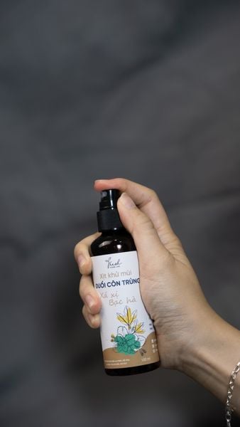  Bình Xịt Phòng Tinh Dầu Xá Xị Bạc Hà, đuổi muỗi và côn trùng, khử mùi thơm phòng thiên nhiên 