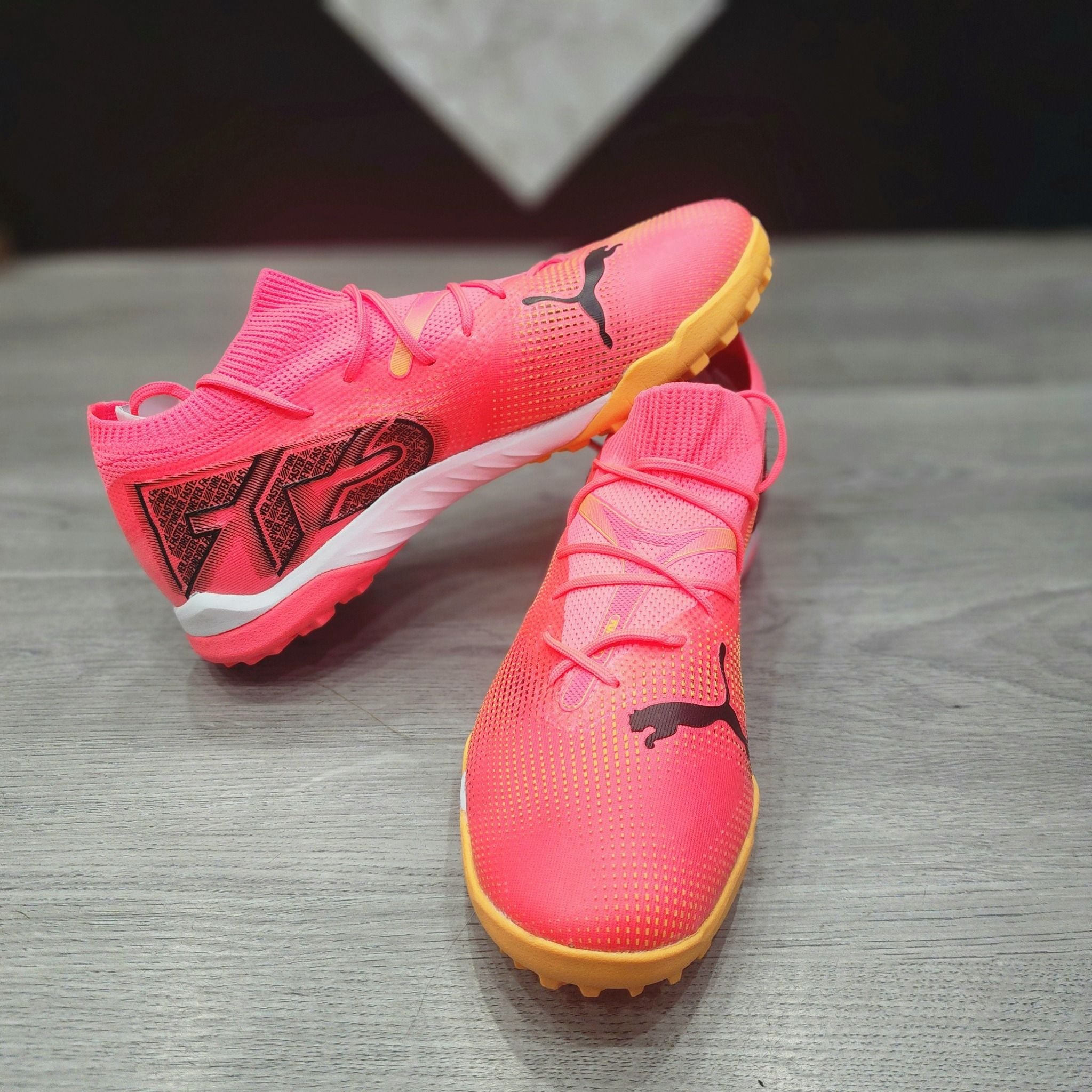  Puma Future 7 Match TT - Giày Bóng Đá Chính Hãng sân cỏ nhân tạo 