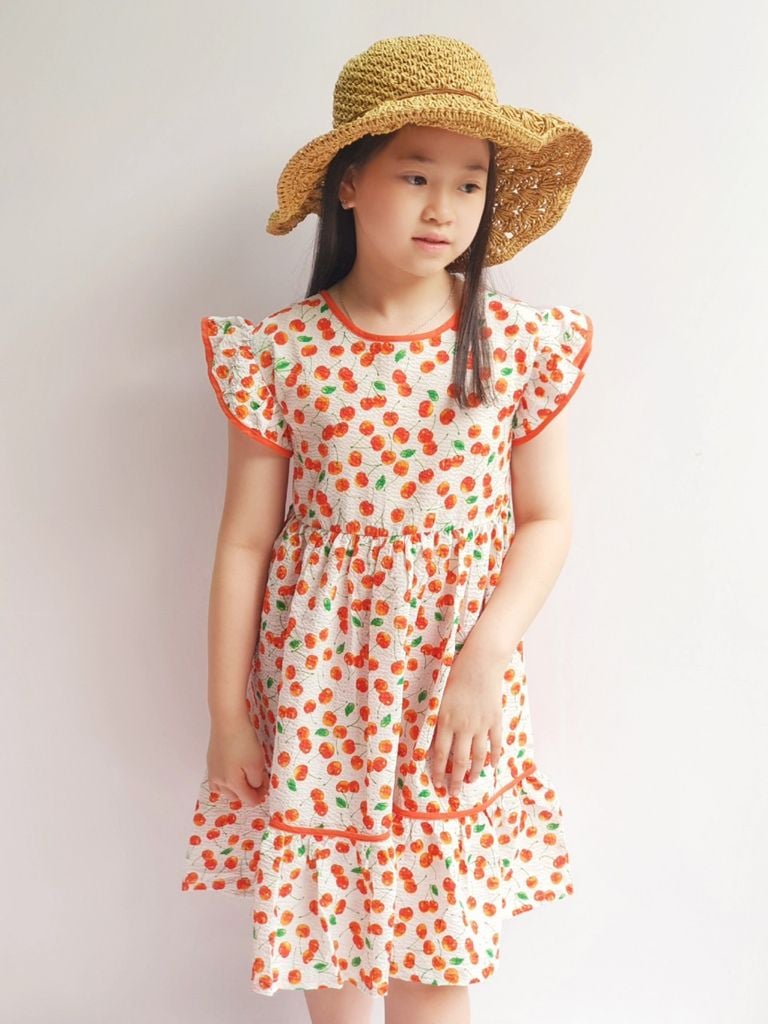 Váy thô nhăn xuất Hàn màu kem cherry size 110 - 150