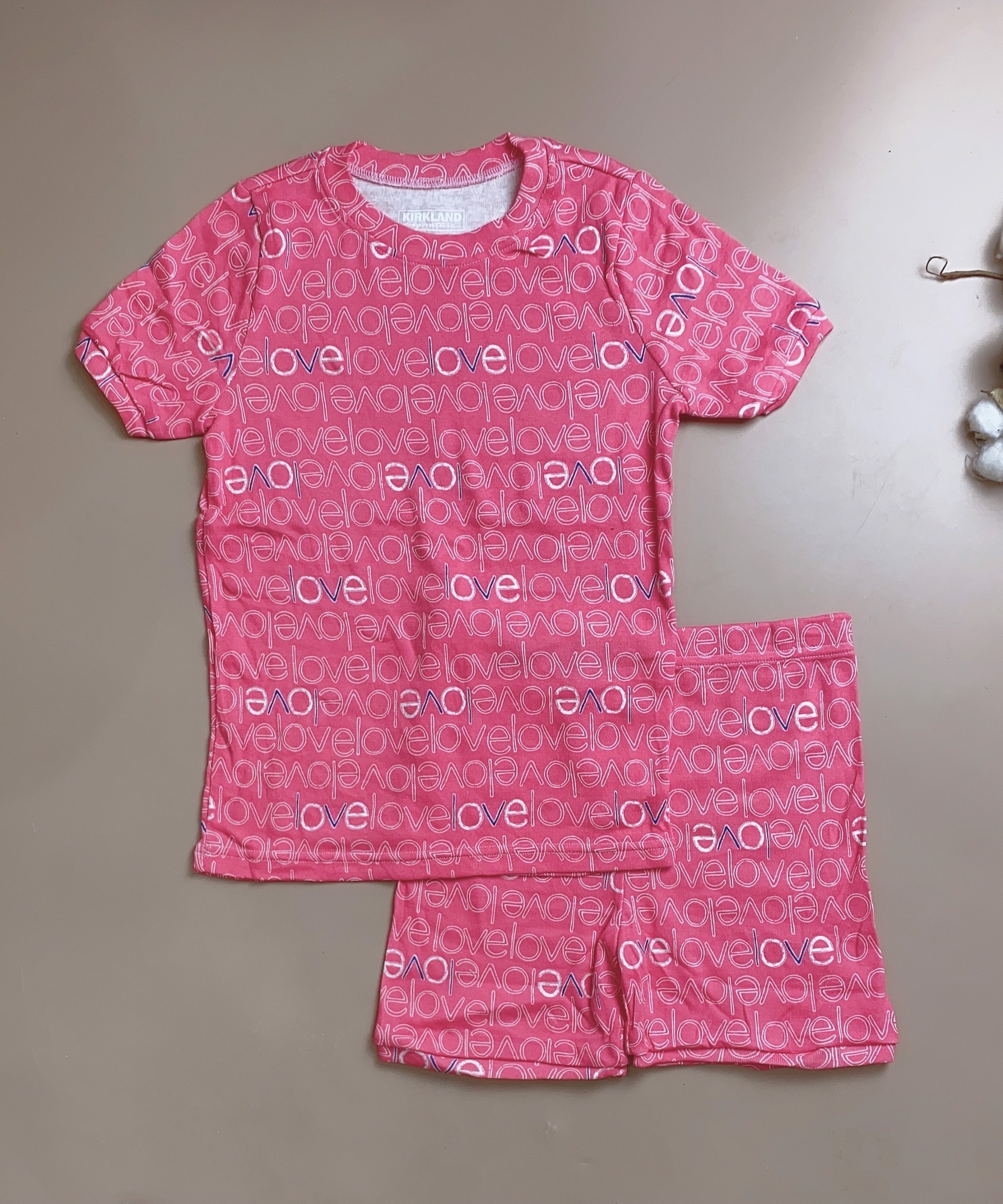 Bộ cotton Kirkland BG - màu hồng đỏ chữ LOVE