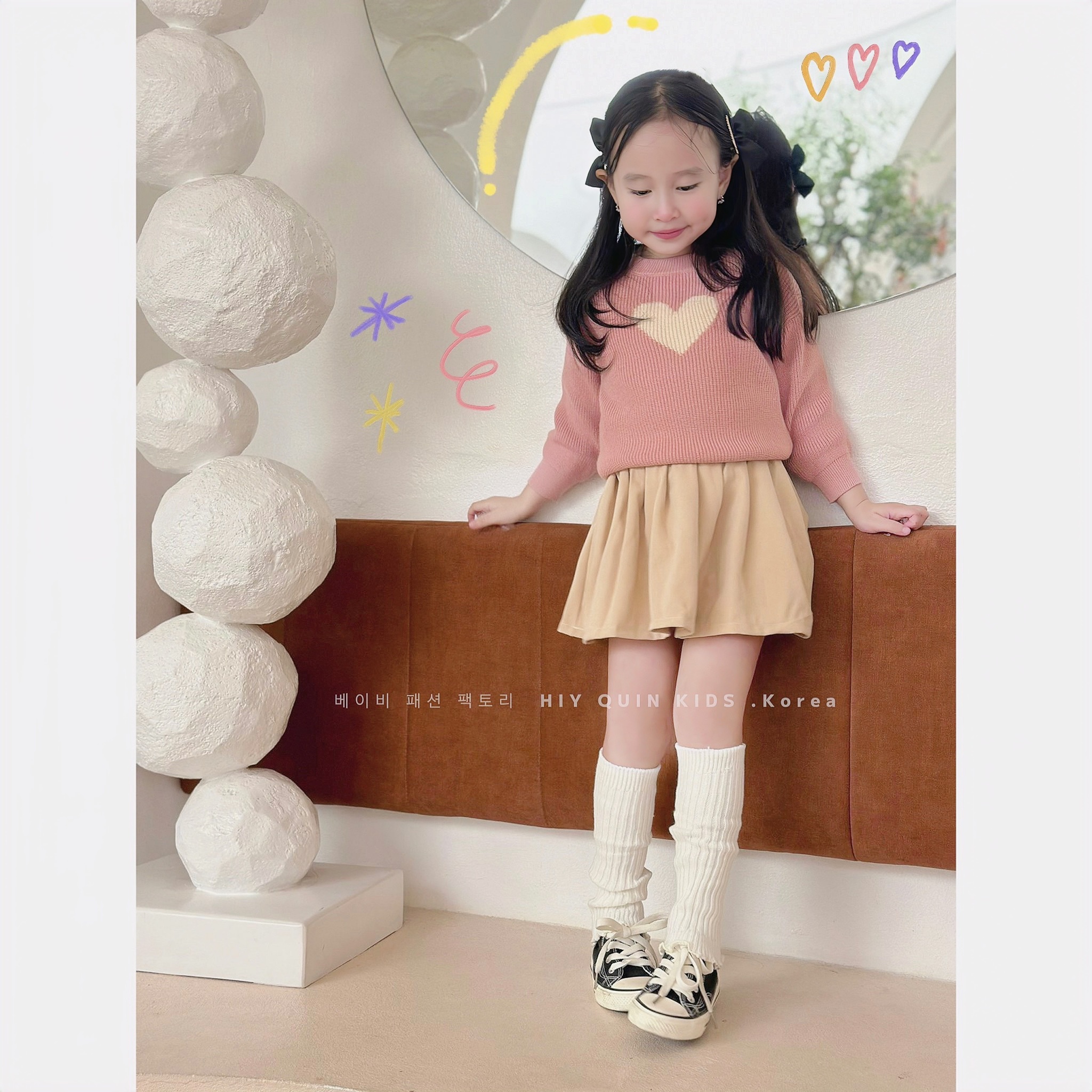 Set Hiy - Quin áo len hình tim - chân váy xếp li size 2 - 6y
