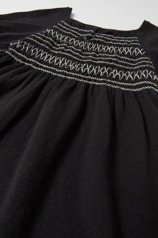Váy len ZARA bé gái đen trắng size 9m - 5y