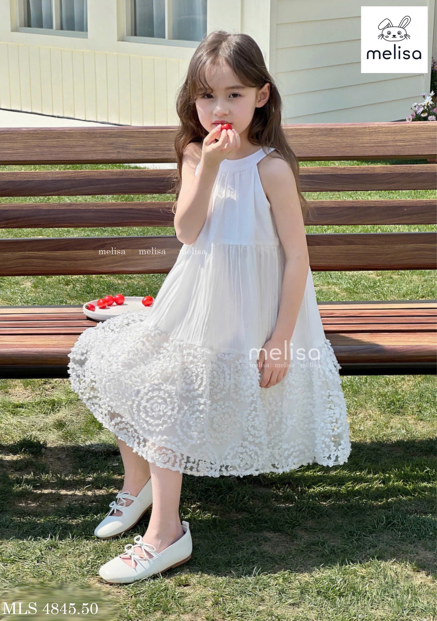 MLS 4845 - Váy Melisa màu trắng cổ yếm chân voan hoa nổi bé gái size 2-12y