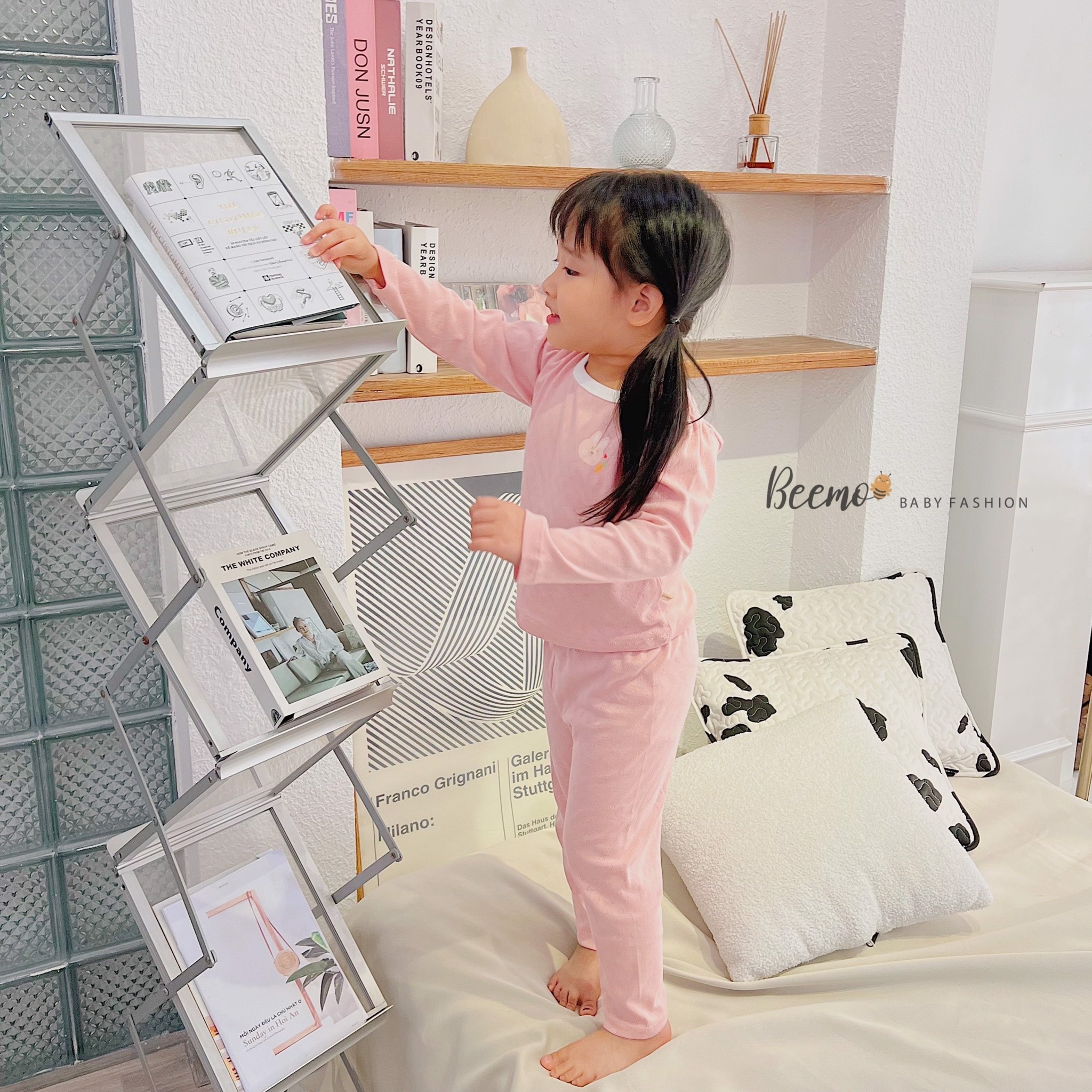 Bộ cotton dệt lỗ Beemo cổ vuông viền trắng 2 màu Xanh / Hồng BG