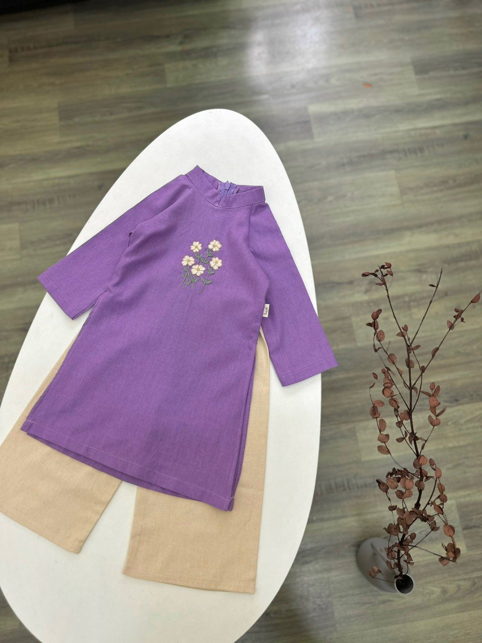 Áo dài linen Harifa thêu hoa ngực 5 màu Bé gái size 1 - 6y