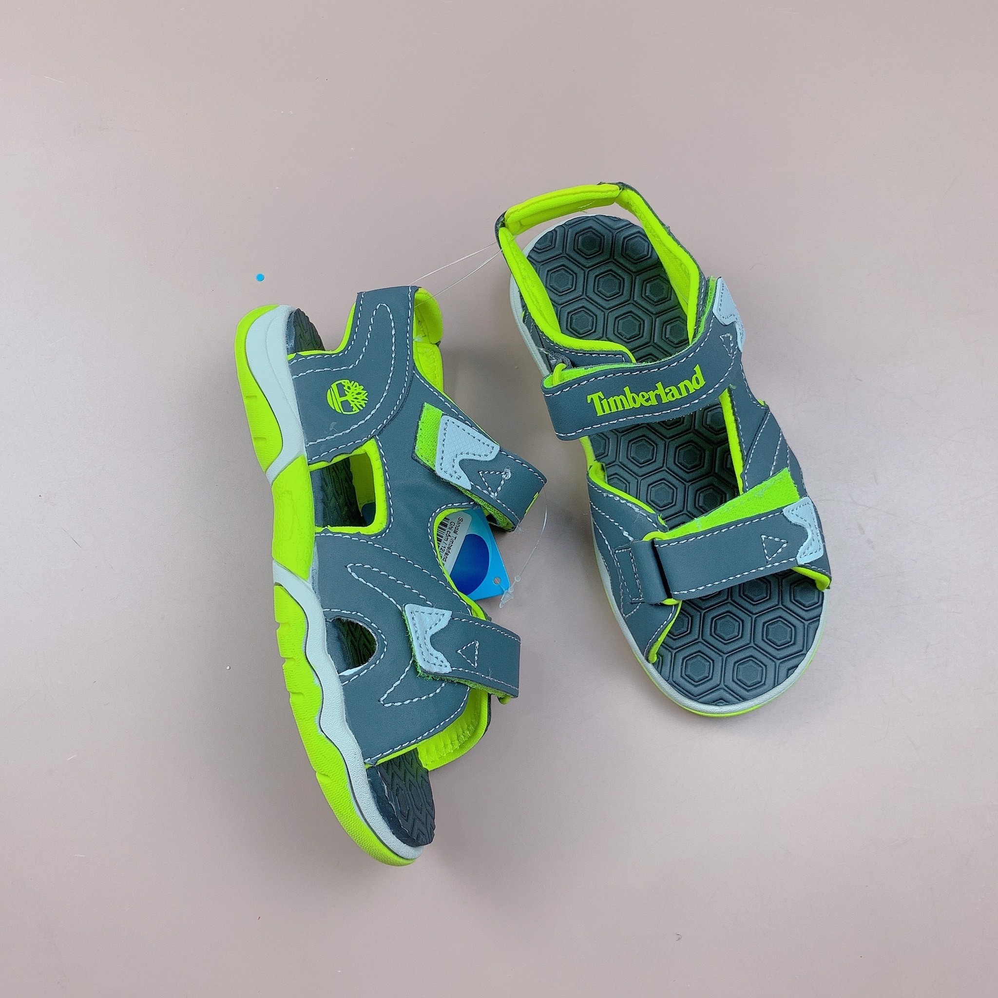 Sandal Timberland màu ghi cốm