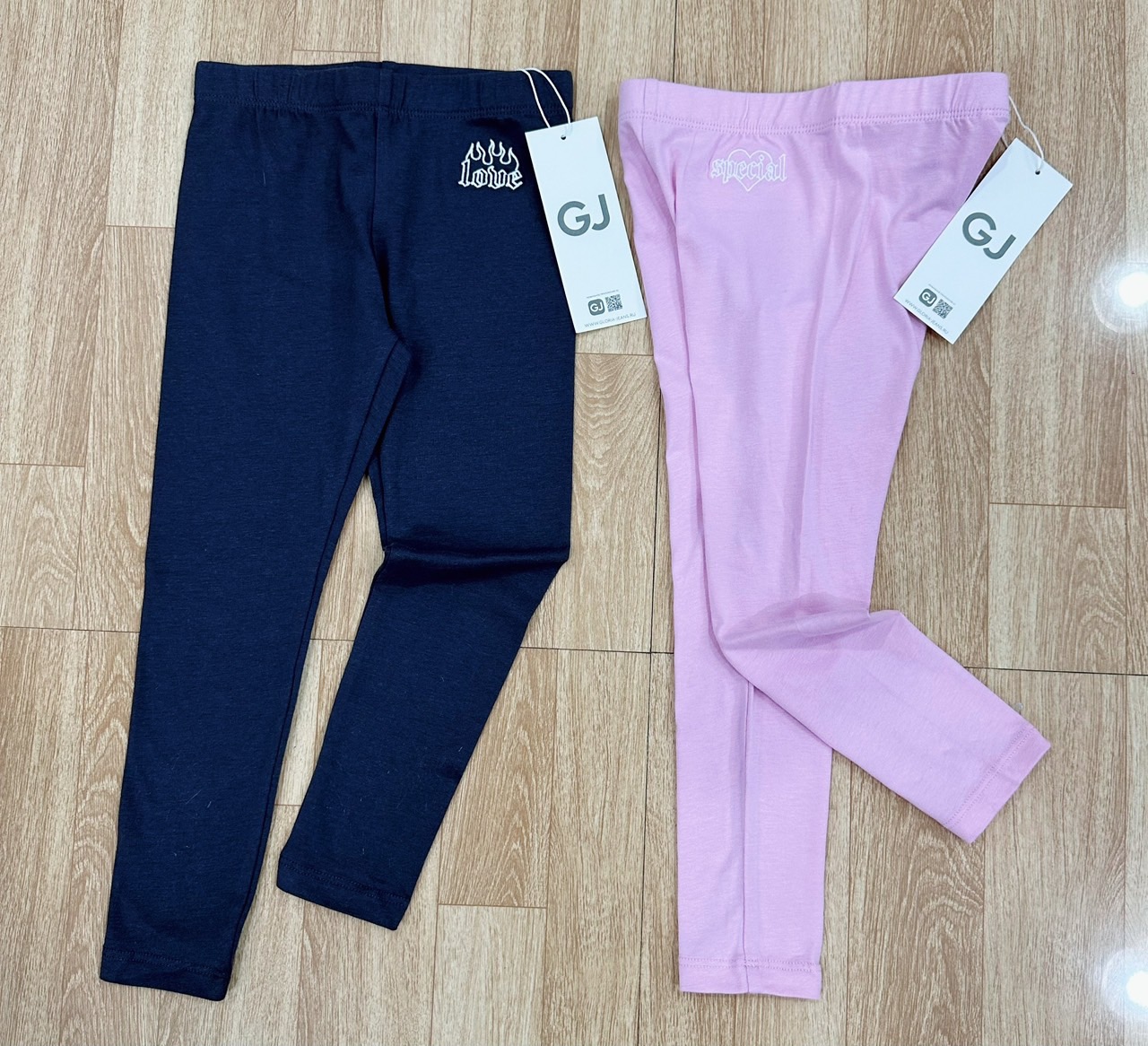 Quần legging thêu chữ 3 màu Bé gái size 2 - 6y