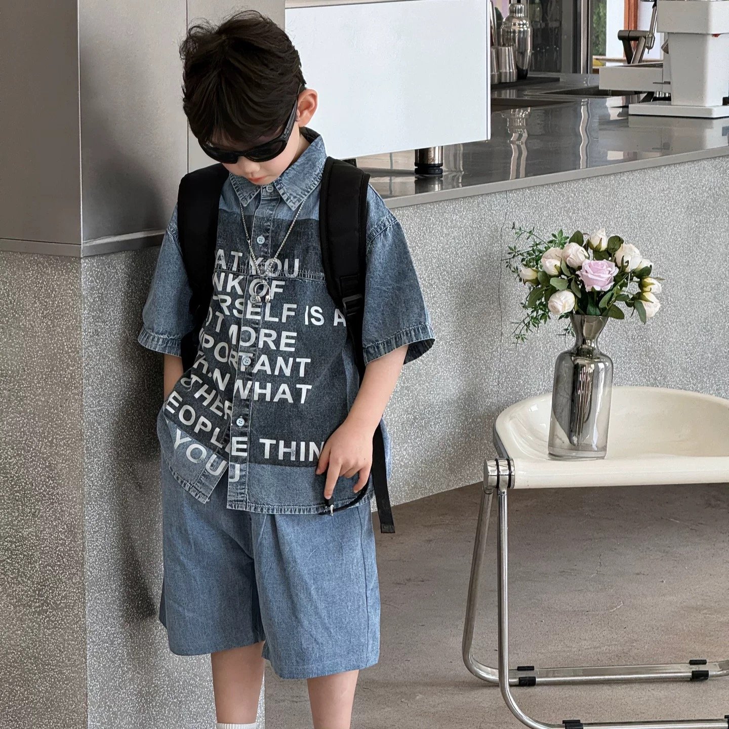 2703 - Bộ jean mềm QC áo sơ mi in chữ 2 màu ghi đen / xanh size 120 - 160