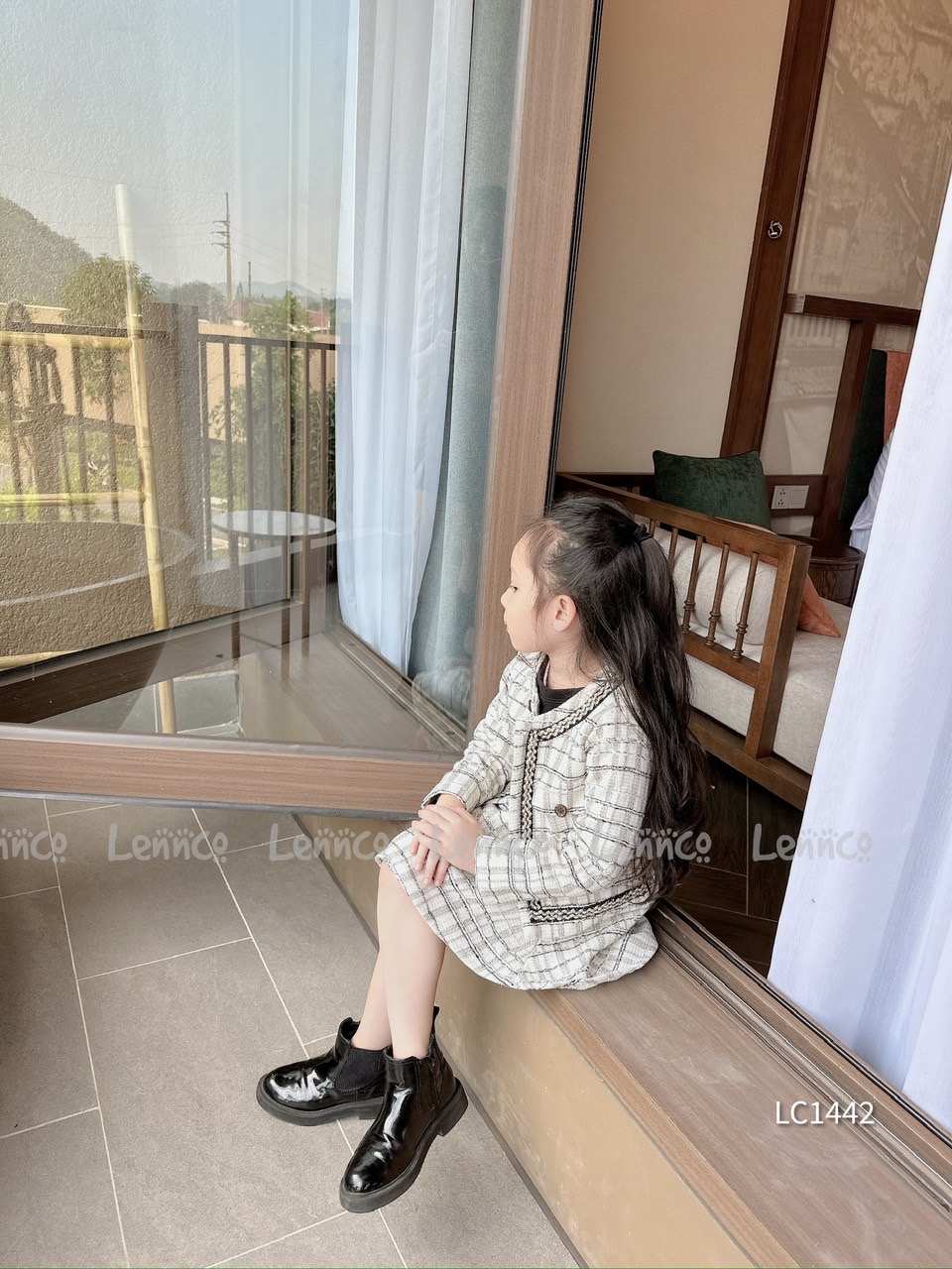 Set Lennco áo khoác + chân váy dạ tweed kem phối đen size 1 - 10y