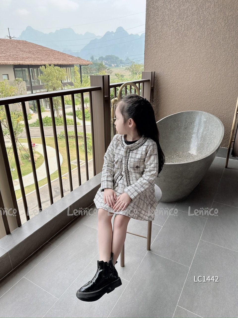 Set Lennco áo khoác + chân váy dạ tweed kem phối đen size 1 - 10y