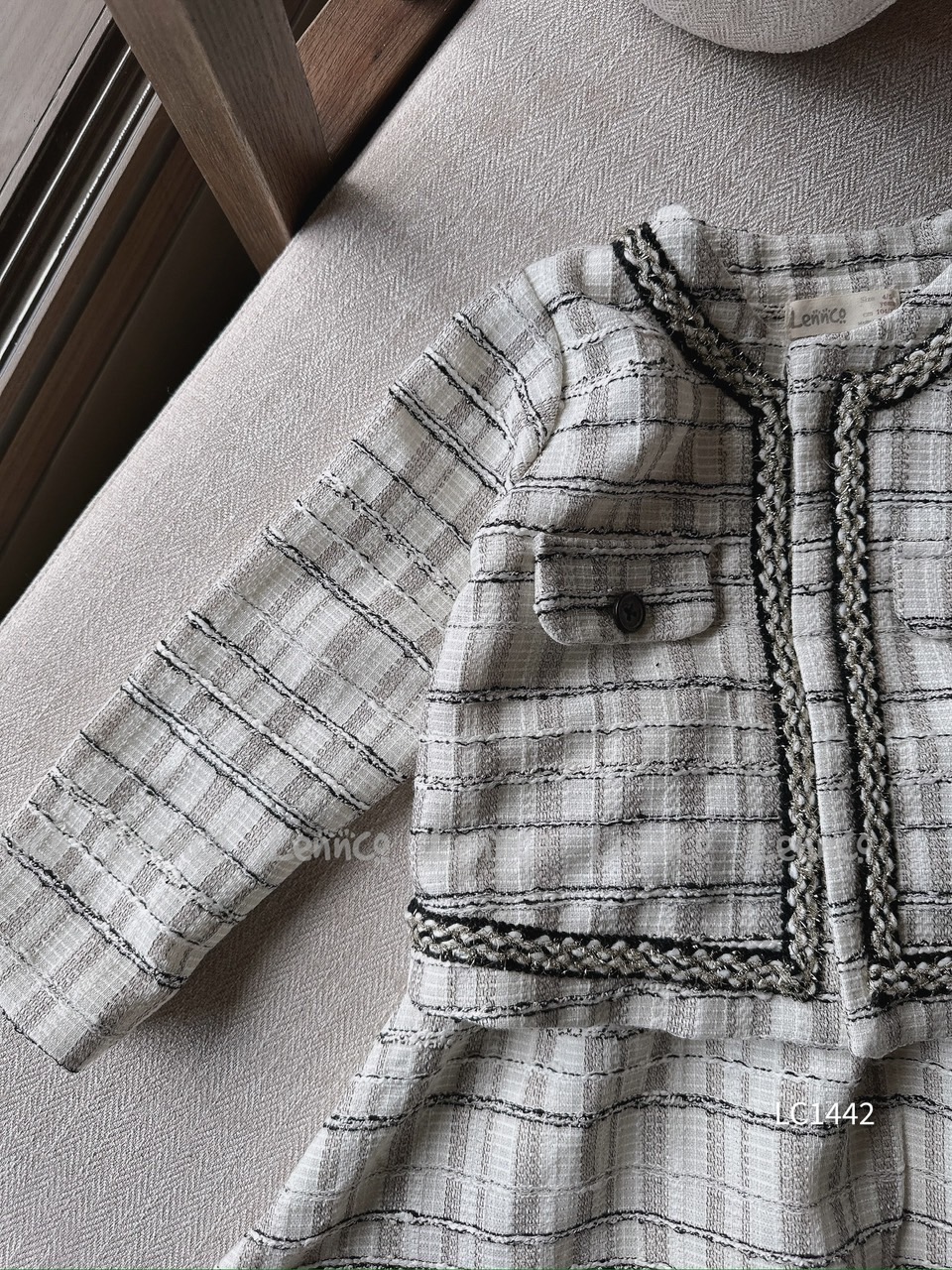 Set Lennco áo khoác + chân váy dạ tweed kem phối đen size 1 - 10y