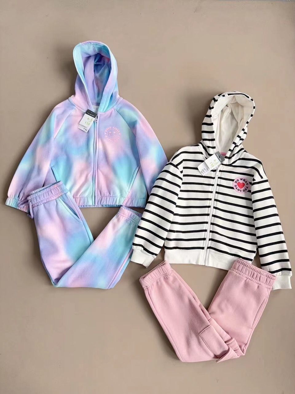 Bộ nỉ bông kéo khoá Primark loang sắc màu / áo kẻ - quần hồng size 2 - 8y