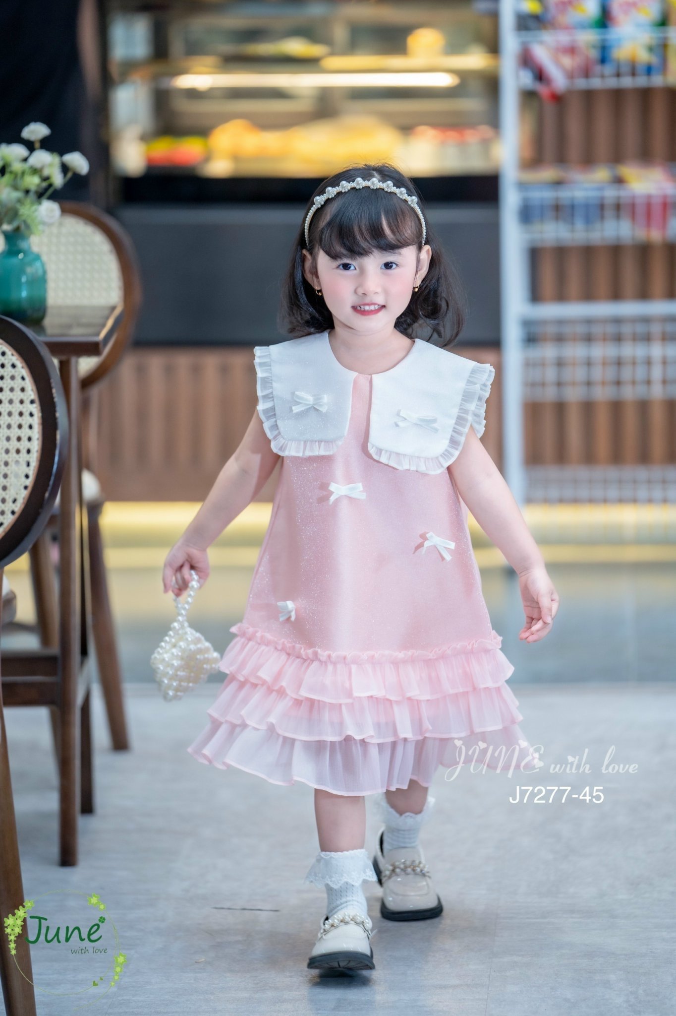 Váy dự tiệc sát nách June màu hồng cam đào nhũ phối cổ trắng đính nơ size 1 - 10y