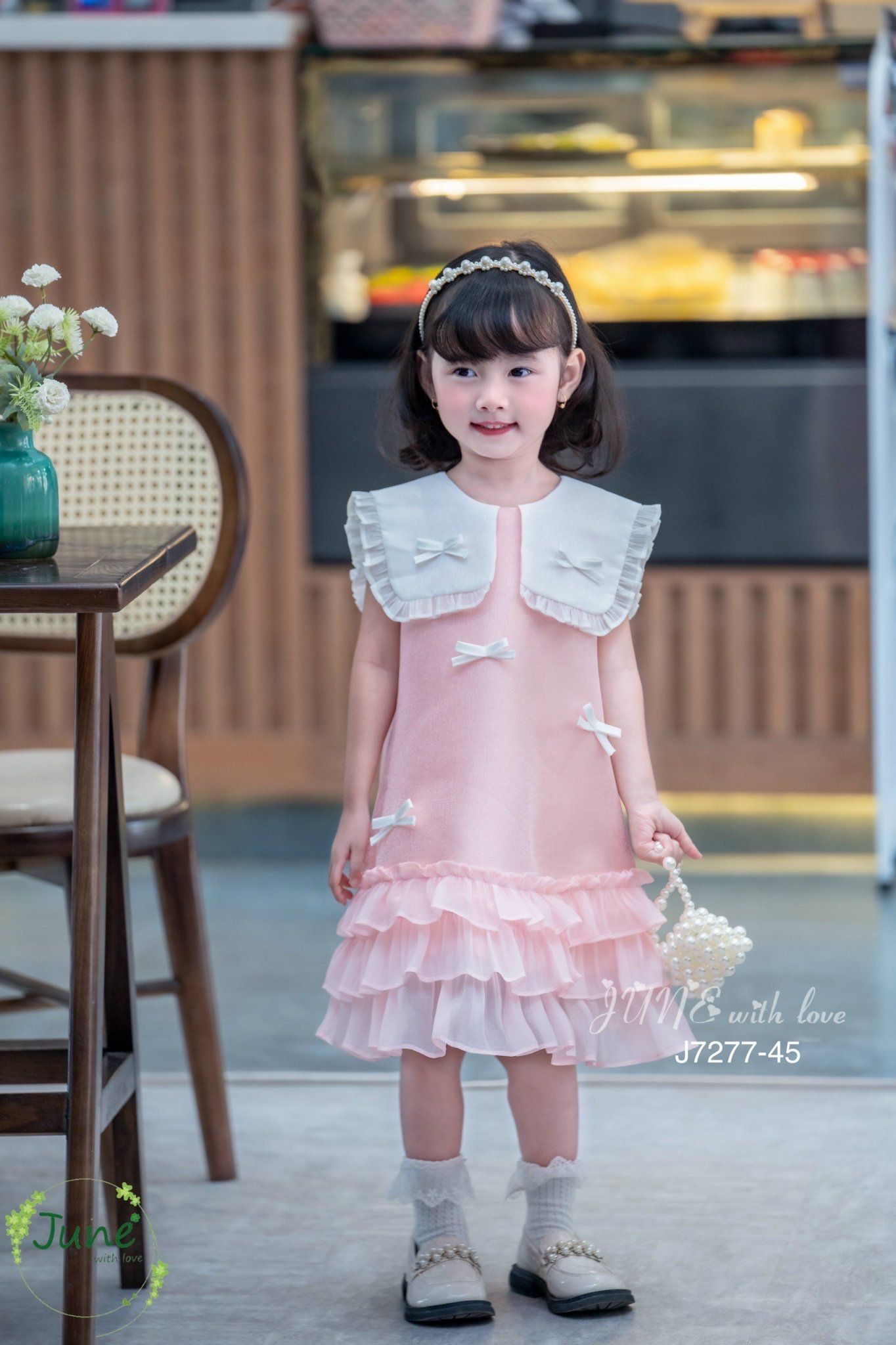 Váy dự tiệc sát nách June màu hồng cam đào nhũ phối cổ trắng đính nơ size 1 - 10y