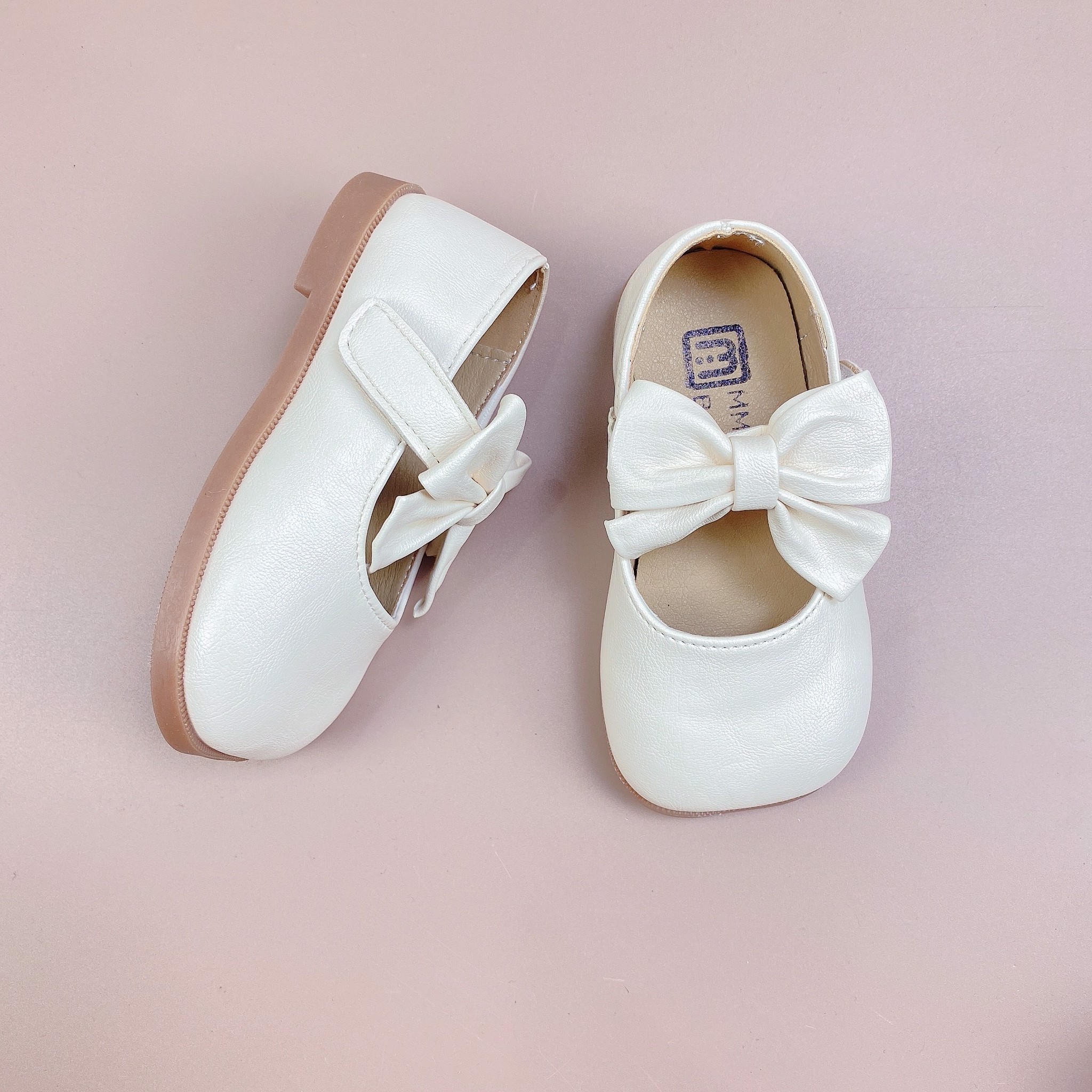 V299 - Giày MG Baby quai đính nơ 3 màu BG