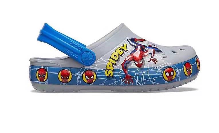 Sục Crocs màu ghi Spiderman BT